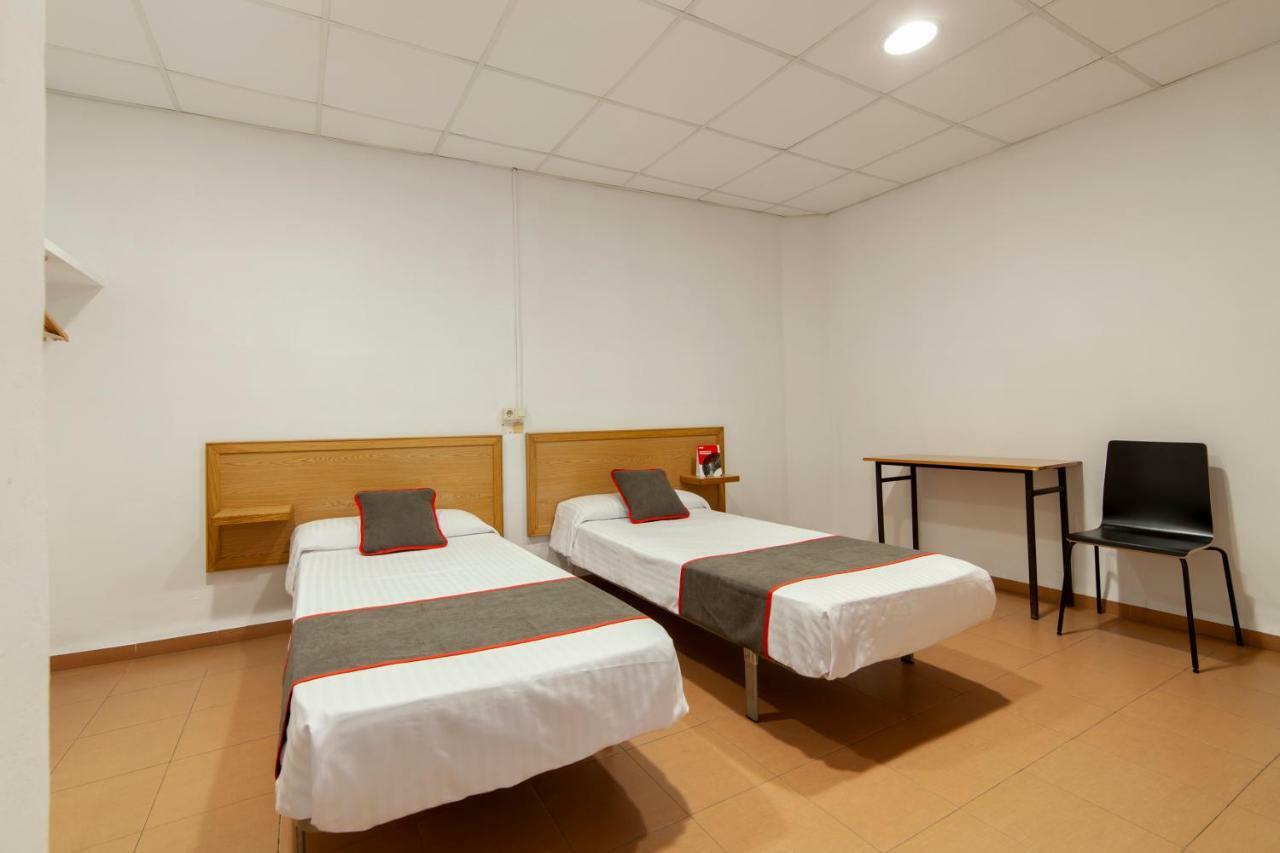 Oyo El Rincon Hotel Валенсия Екстериор снимка