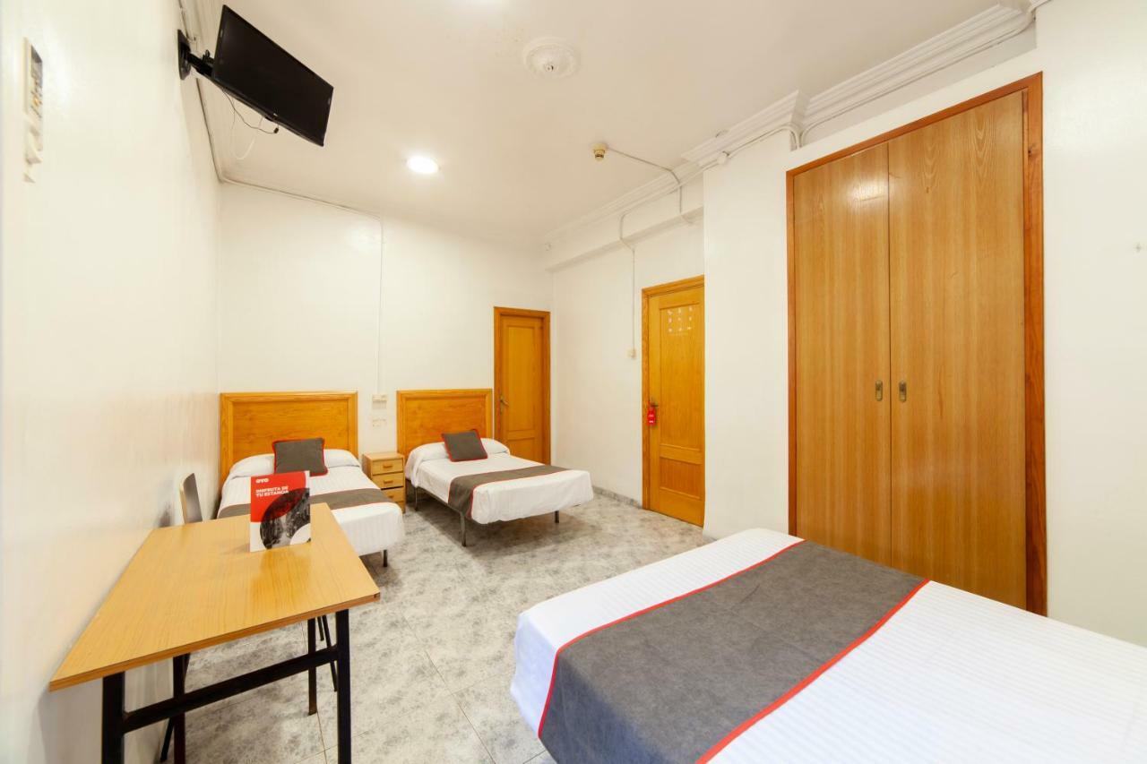 Oyo El Rincon Hotel Валенсия Екстериор снимка